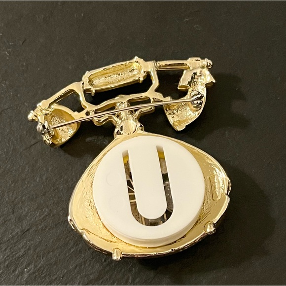 Vintage Stamped AJC Gold Tone Rotary Telephone Brooch - Picture 6 of 12